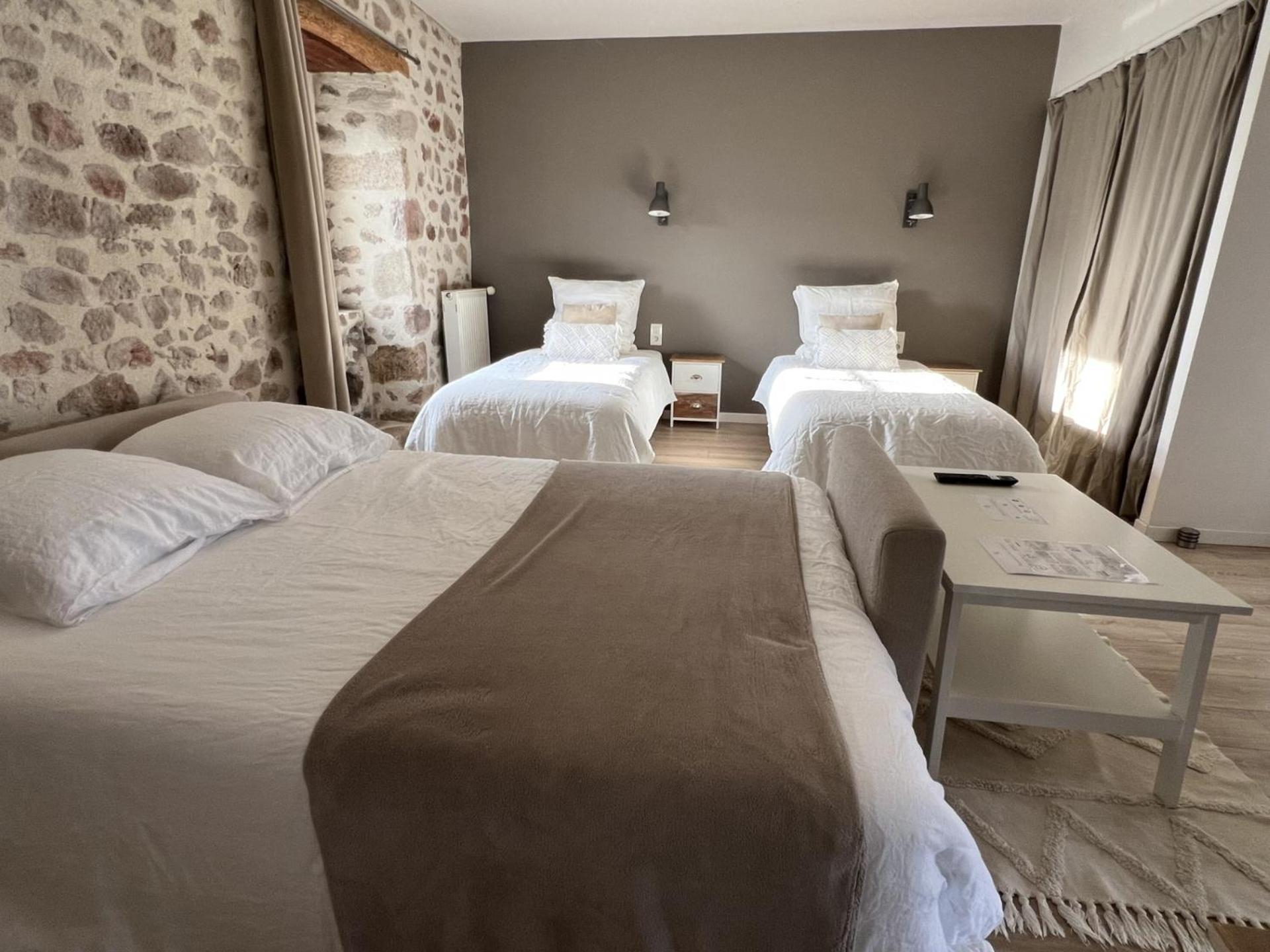 La Milliere - Piscine & Campagne - Cathelineau & Lescure Bed & Breakfast Le Poiré-sur-Vie Екстериор снимка